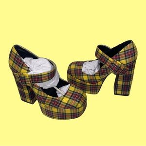Yellow Plaid heels 👠